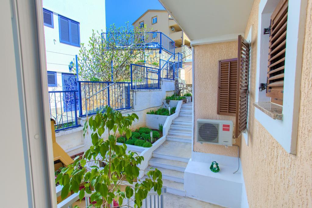 Nadija Studio Apartmani Krk Town Luaran gambar