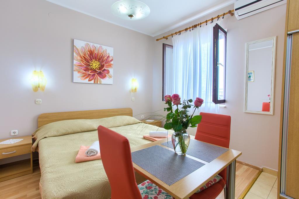 Nadija Studio Apartmani Krk Town Luaran gambar