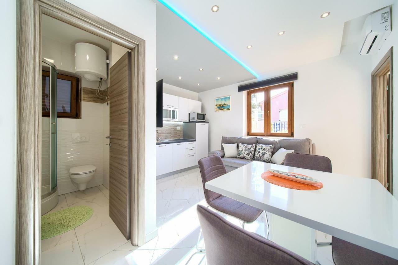 Nadija Studio Apartmani Krk Town Luaran gambar