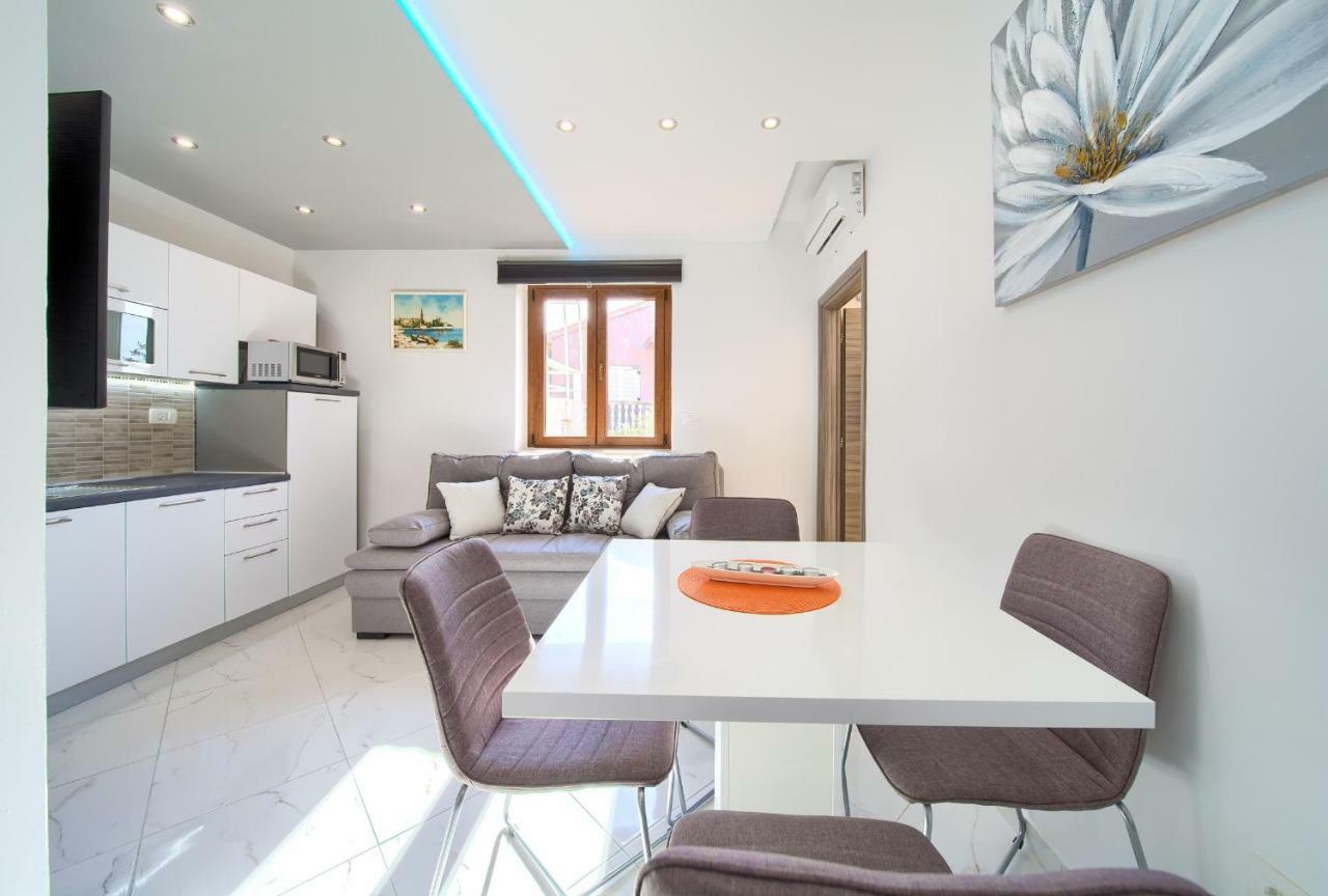 Nadija Studio Apartmani Krk Town Luaran gambar